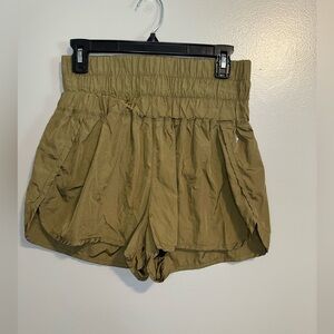 Free People Movement The Way Home High waist Olive Green lined Shorts size large
